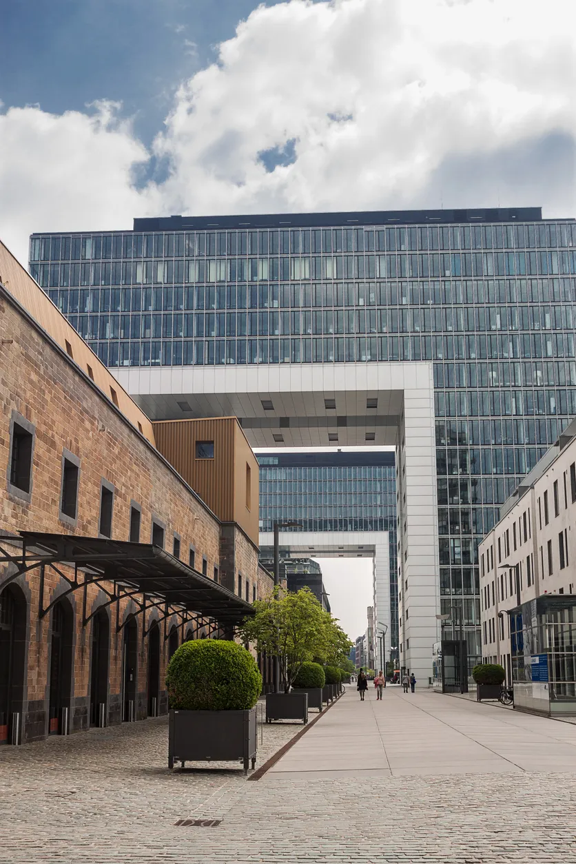 Gebäudekomplex Kranhaus von gooltex